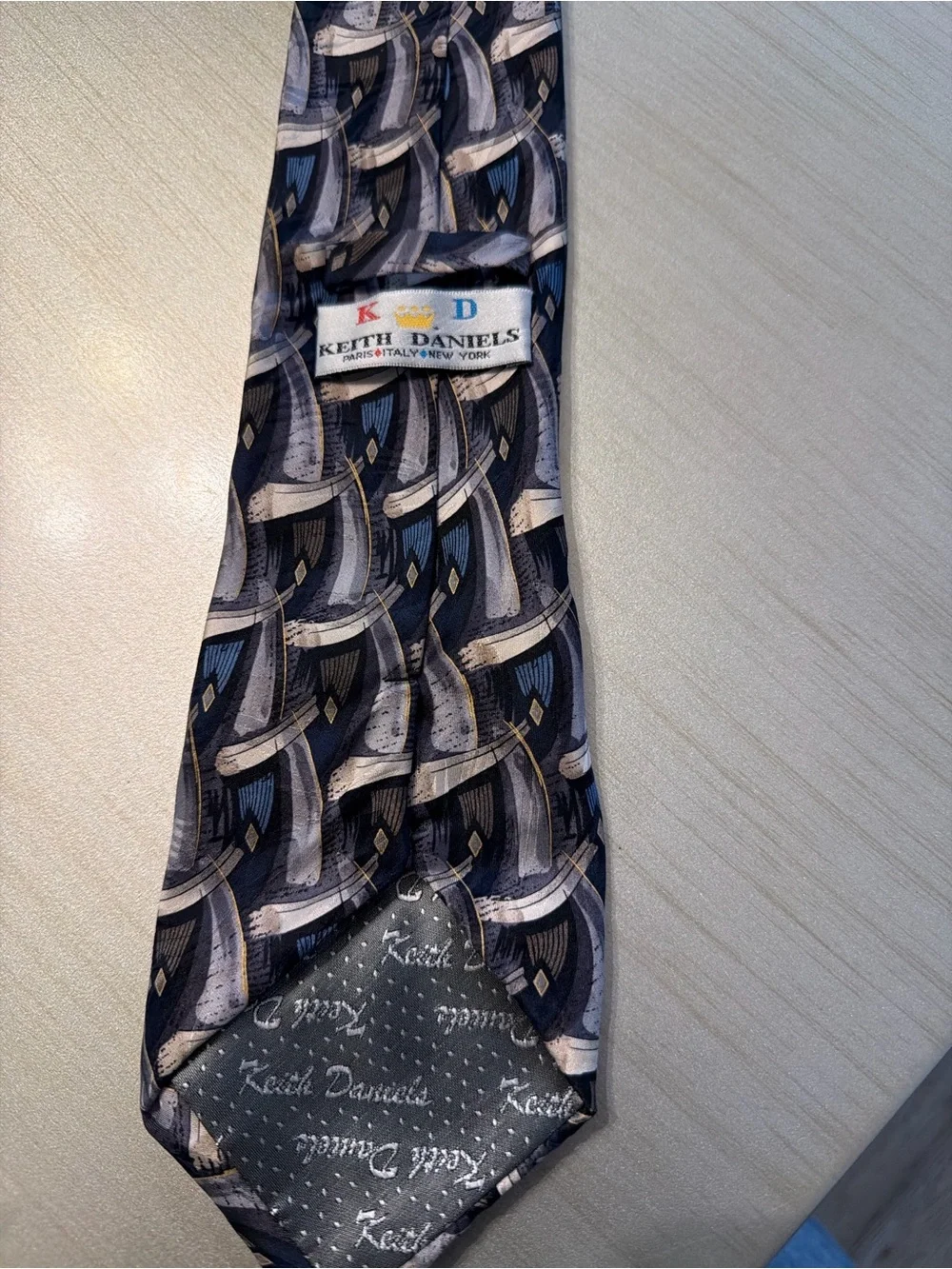 Classic Patterned Men's Tie in Navy and Gray